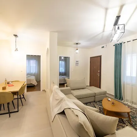 Kariatides Apartment